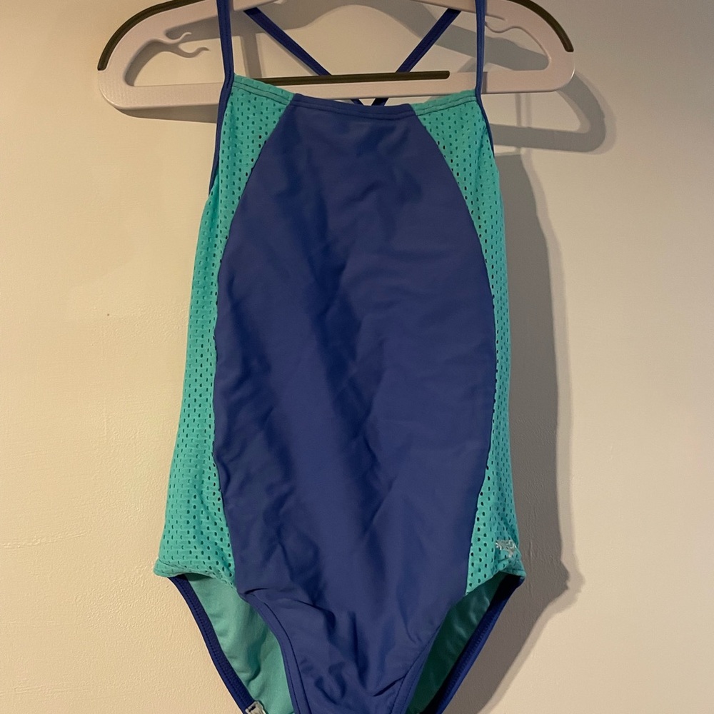 Girls Speedo one piece swimsuit, sz 8